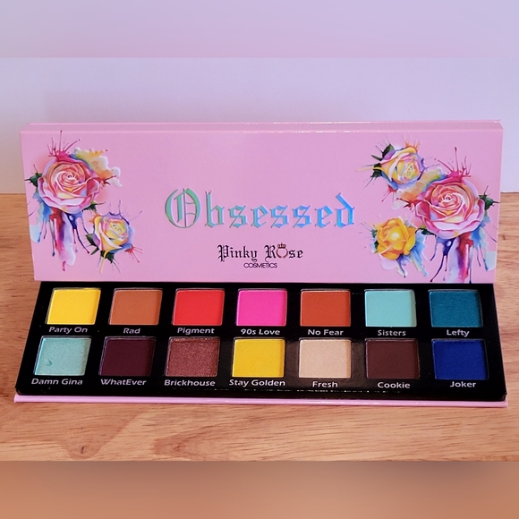 PINKY ROSE - Obsessed Eyeshadow Palette - Picture 5 of 7
